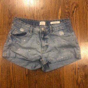 Cotton On Mid Saturday star studded light wash denim jean short size 4